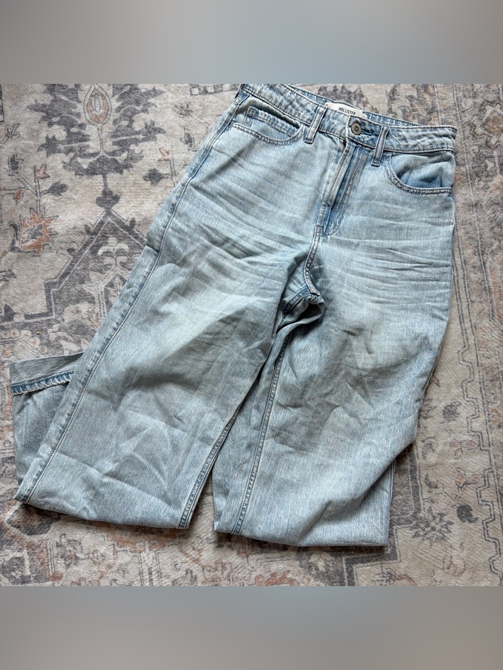 Light Wash Women’s Jeans - Hollister